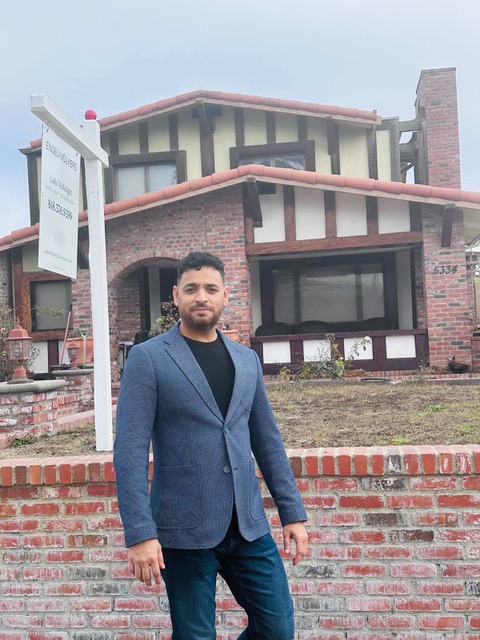 Cash Home Buyers CA team member at property in Los Angeles